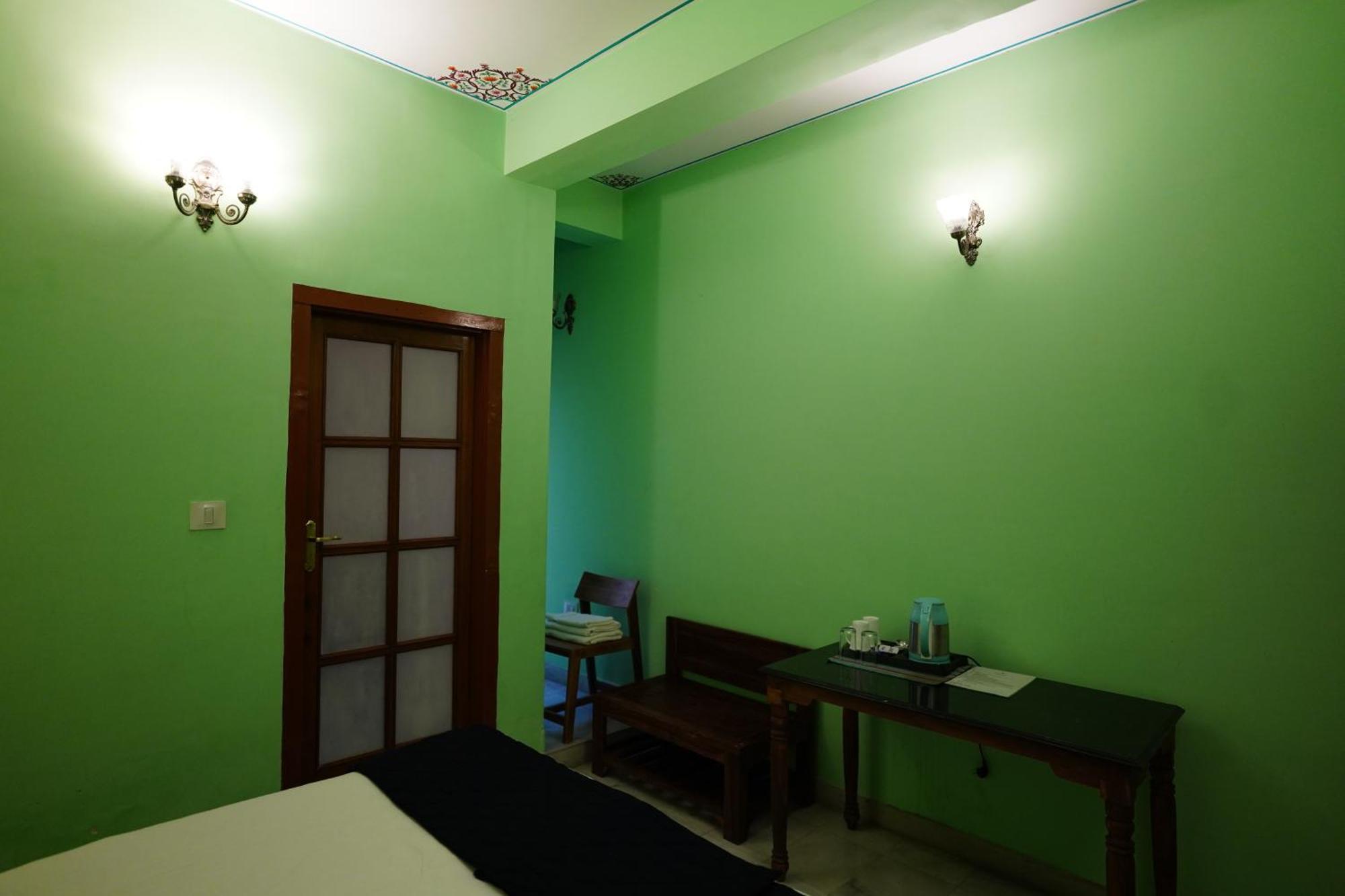 Haveli Kalwara - A Heritage Hotel Jaipur Room photo